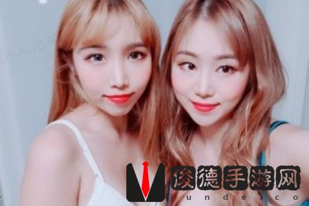 白丝❌❌❌流了好多水